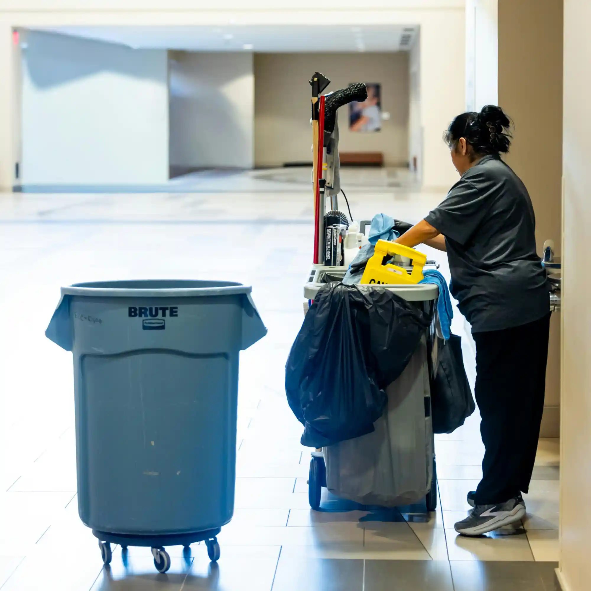 Apeek Property Services|cleaning services Twin Lakes WI
