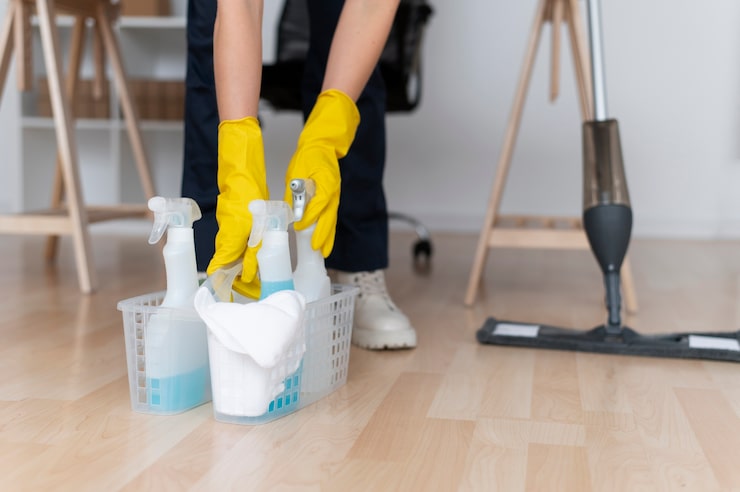 Apeek Property Services|Cleaning services Racine, WI